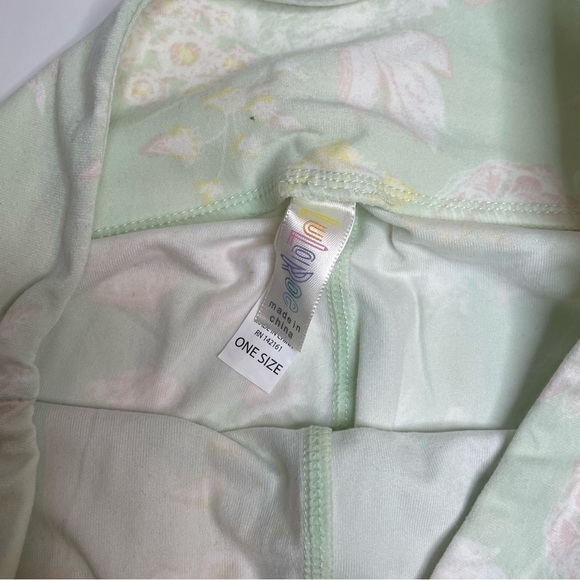 LuLaRoe Leggings OS One Size Set of 3 Light Green Floral Red Triangle Feathers - Picture 5 of 7